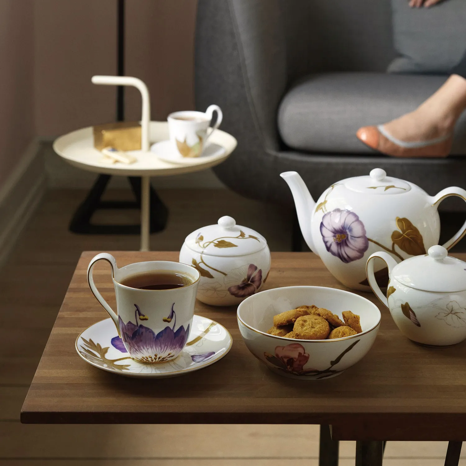 Kgl. Porcelæn Flora Magnolia skål 50 cl med guld