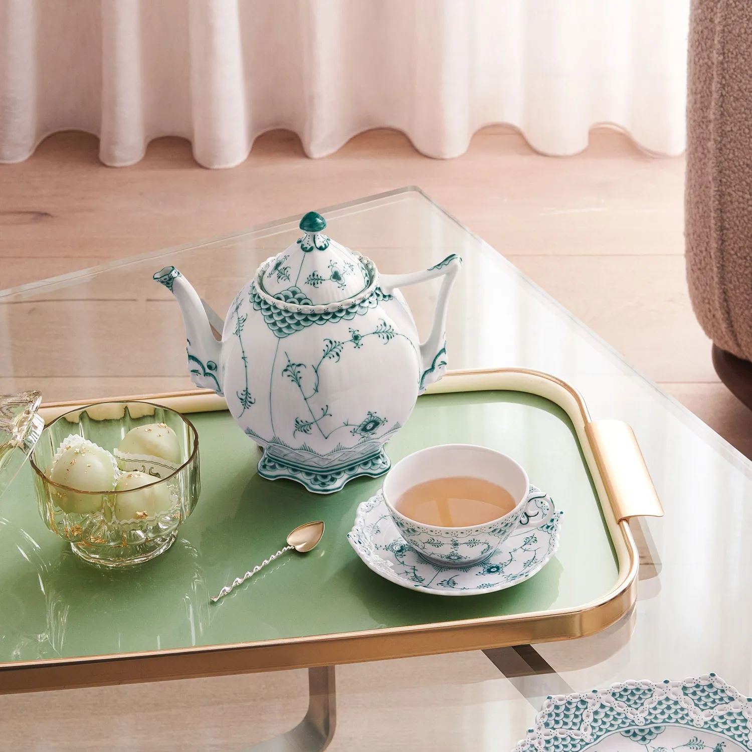 Royal Copenhagen Smaragd Helblonde tekande 100 cl grøn