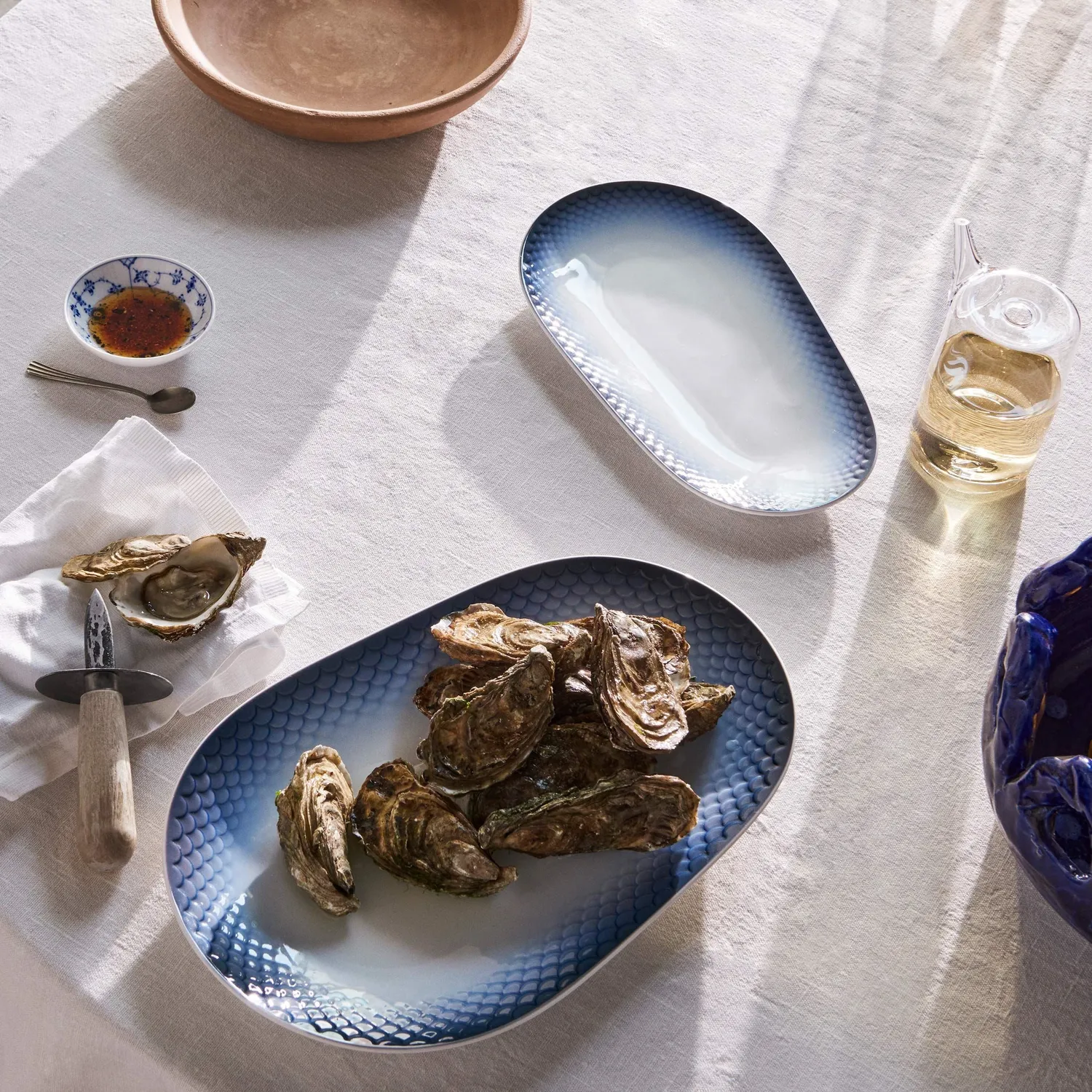 Royal Copenhagen HAV fad 28 cm blå porcelæn