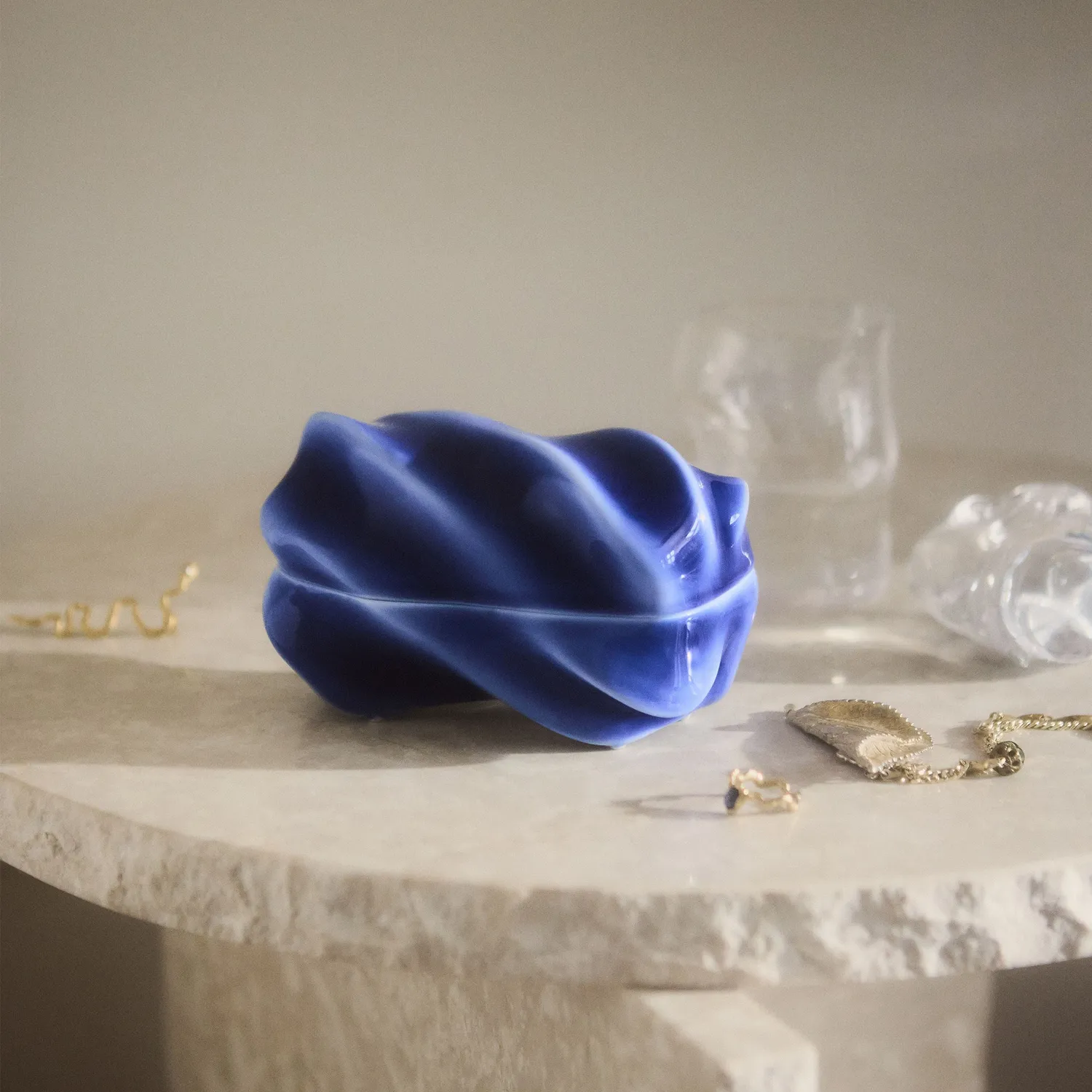 Kgl. Porcelæn Kontur bonbonniere 14 cm blå