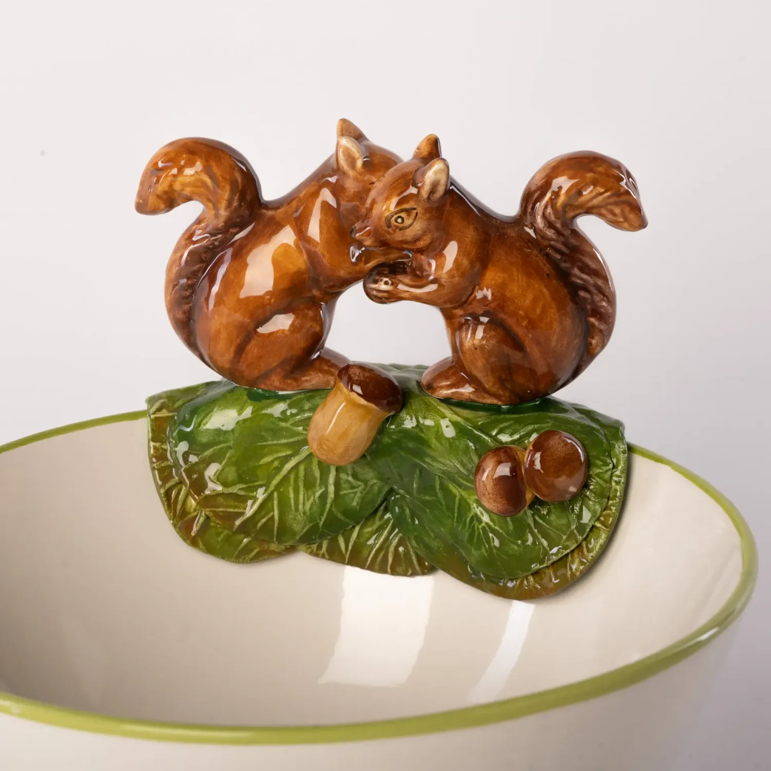 Les Ottomans Menagerie skål keramik egern med låg