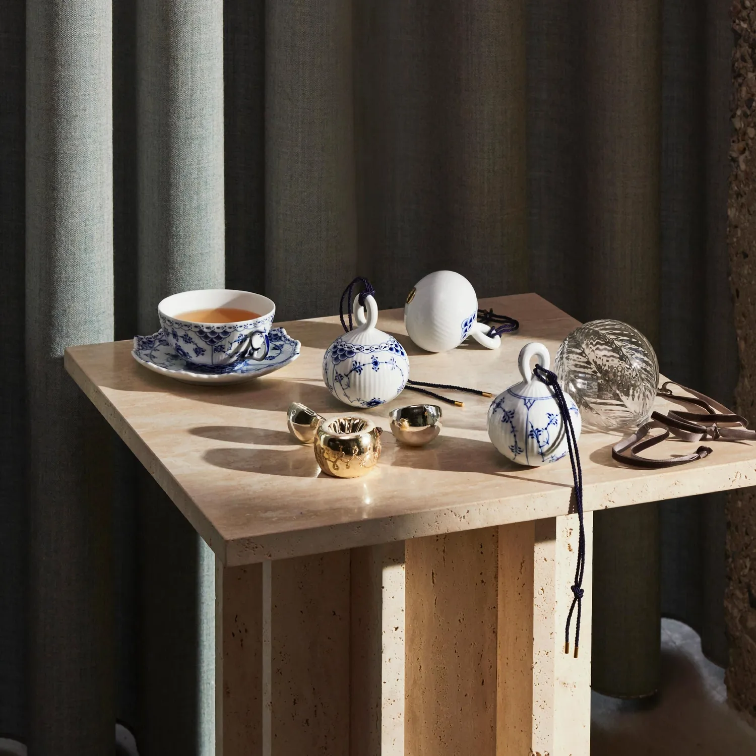 Kgl. Porcelæn Musselmalet Helblonde kop underkop 20 cl