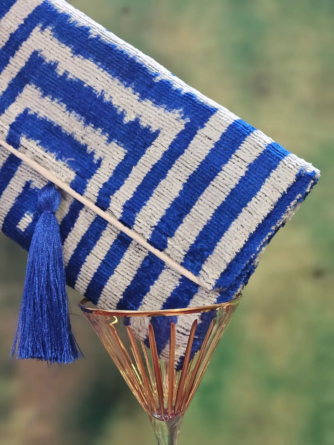 Les Ottomans clutch 117 silkefløjl ikat mønster